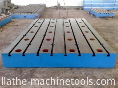 Iron surface plate
